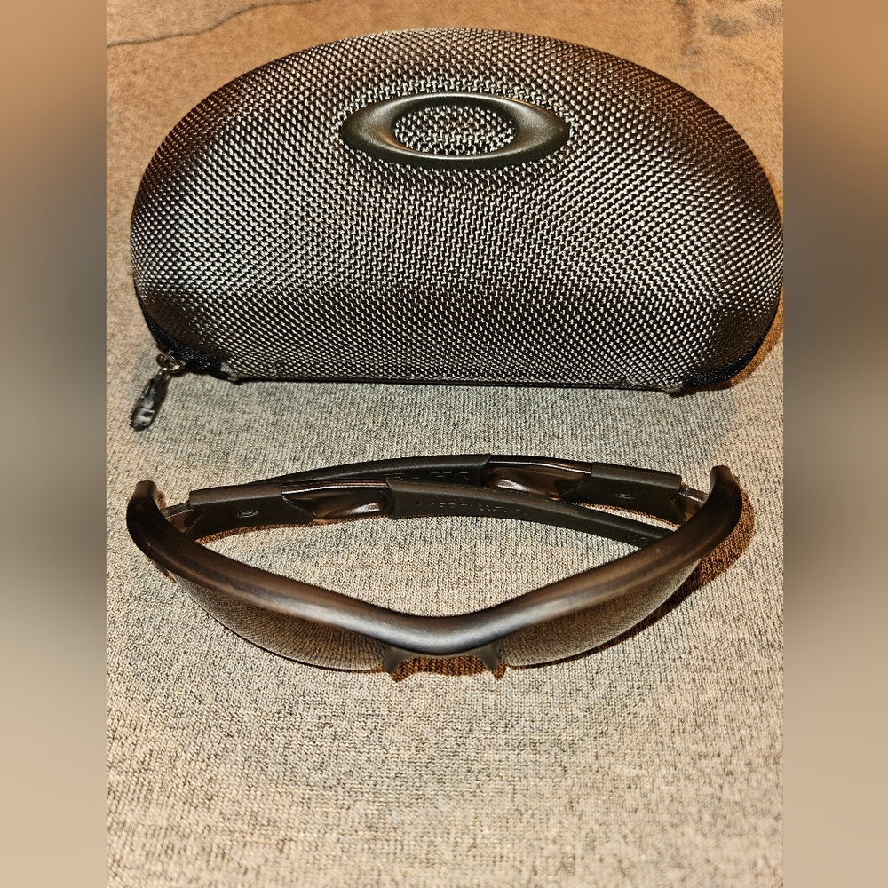 Oakley Matte Black Sunglasses with Textured Case